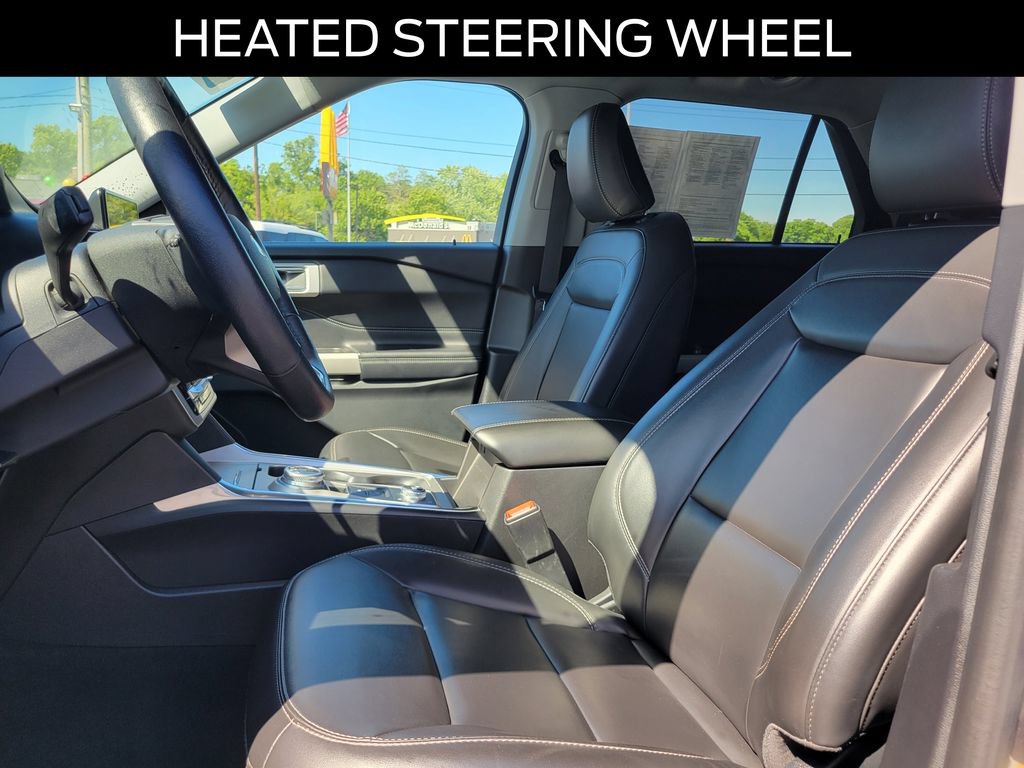 Certified 2022 Ford Explorer XLT w/ Equipment Group 202A AWD/4WD image 18