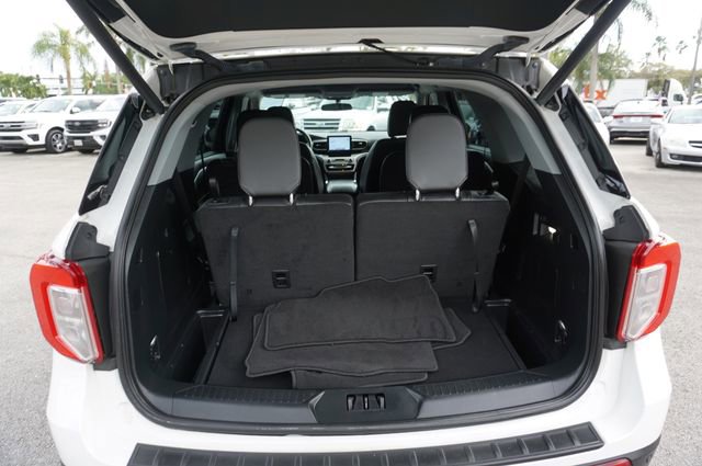 Certified 2023 Ford Explorer XLT w/ Equipment Group 202A image 12