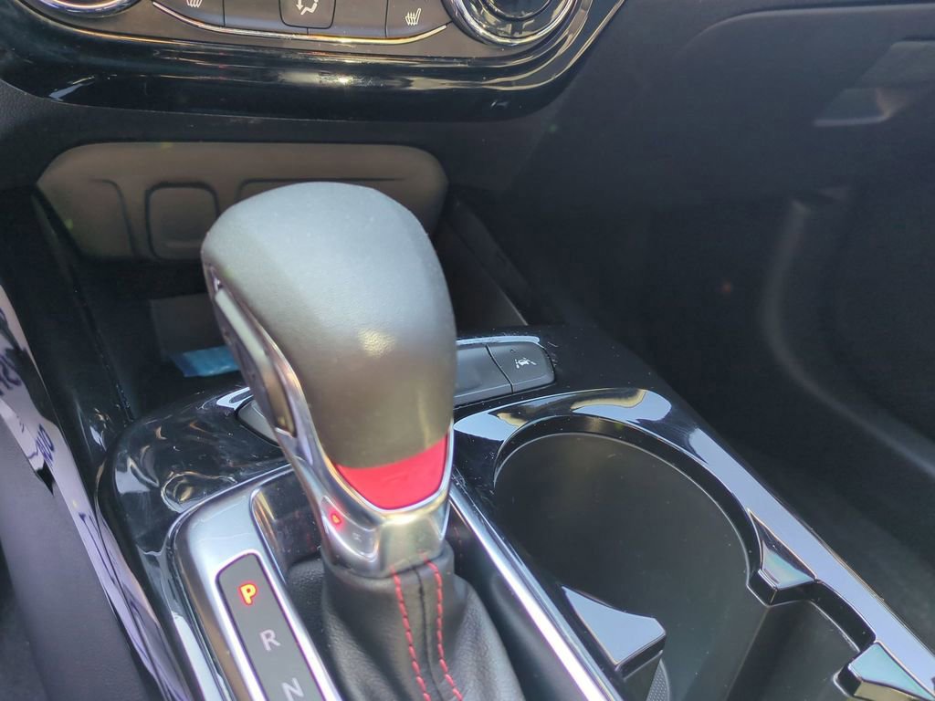 Used 2025 Chevrolet Trax RS w/ Driver Confidence Package image 18