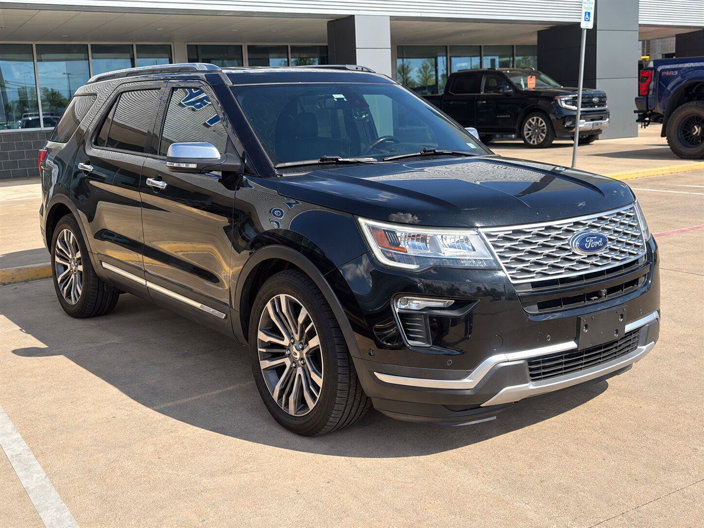 Certified 2018 Ford Explorer Platinum AWD/4WD image 26