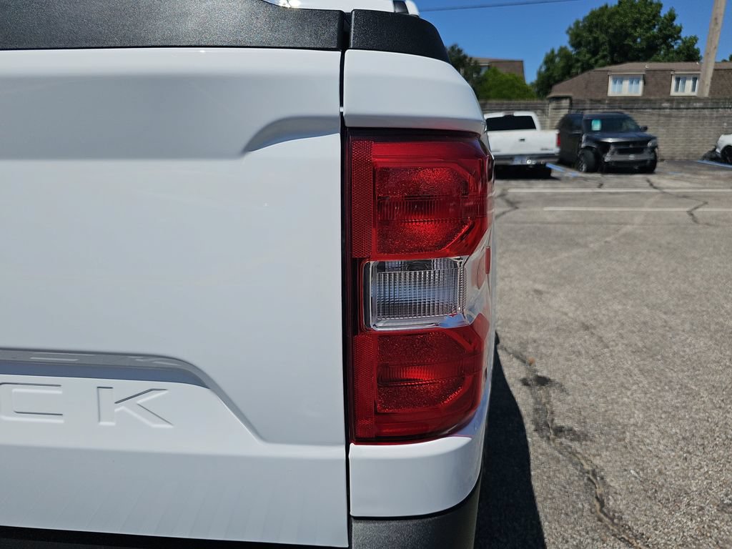 Certified 2024 Ford Maverick Lariat w/ FX4 Off-Road Package AWD/4WD image 33