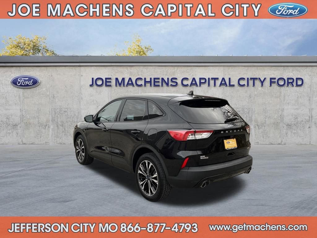 Certified 2022 Ford Escape SE w/ SE Sport Appearance Package image 6