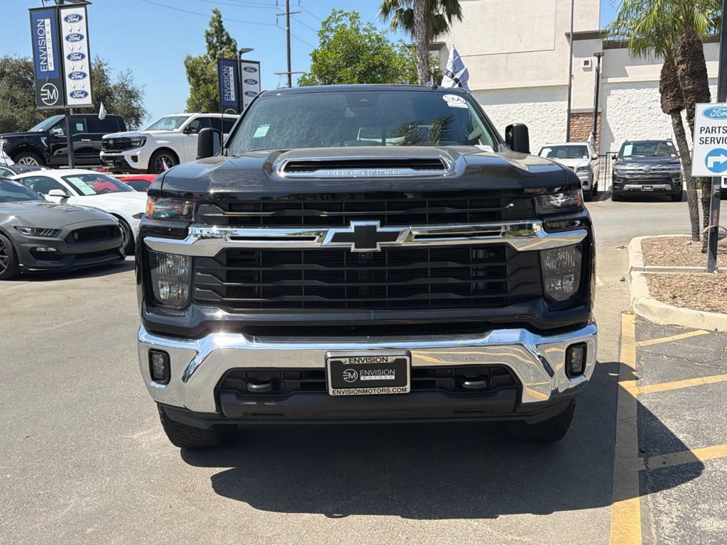 Used 2024 Chevrolet Silverado 2500 LT w/ All Star Edition AWD/4WD image 4