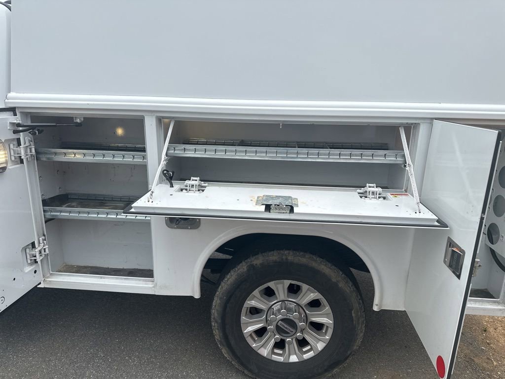 Certified 2022 Ford F350 XL w/ STX Appearance Package AWD/4WD image 7