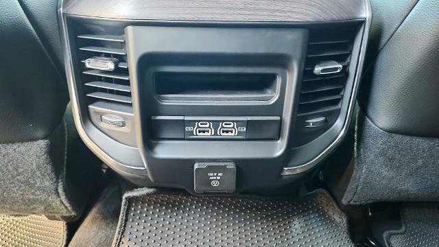 Used 2025 RAM 2500 Laramie w/ Night Edition image 33