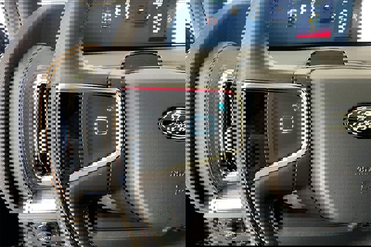 Certified 2025 Ford Expedition Tremor image 21