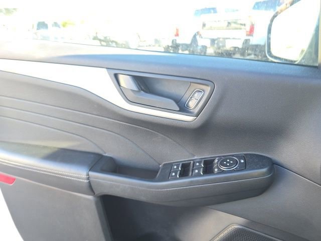 Certified 2022 Ford Escape S image 6