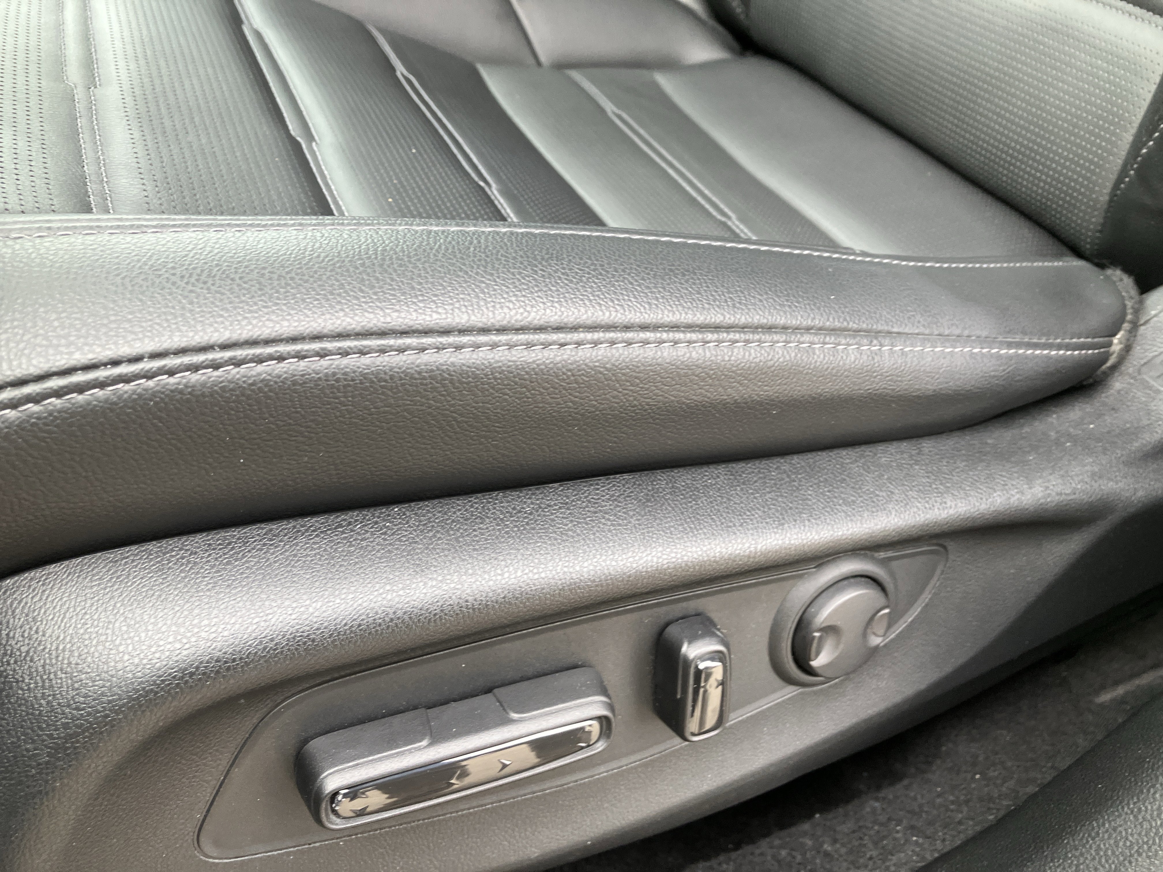 Used 2025 Honda CR-V EX-L image 41