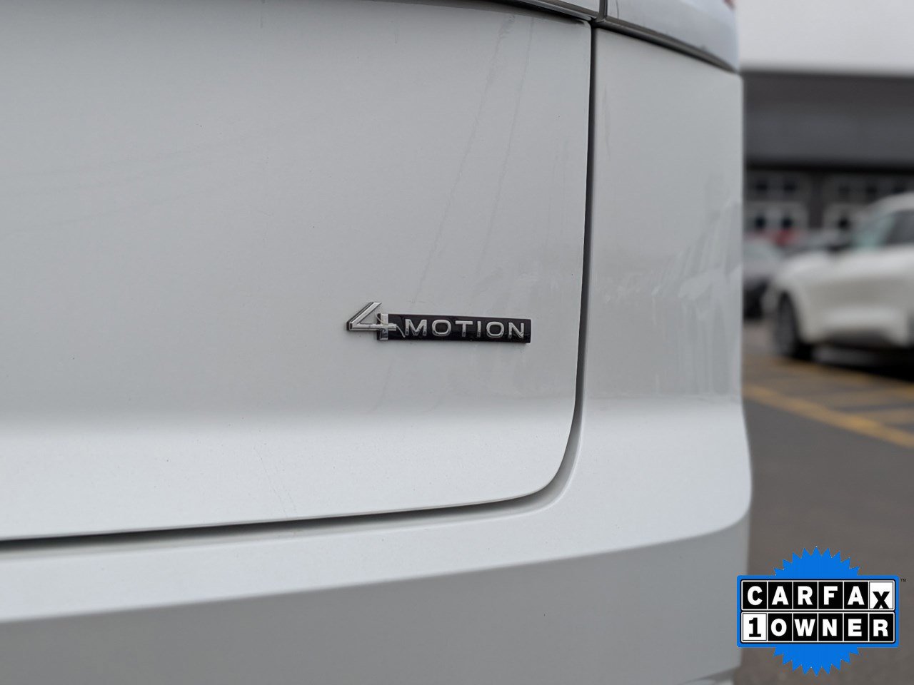 Used 2025 Volkswagen Atlas Cross Sport SEL Premium R-Line AWD/4WD image 13