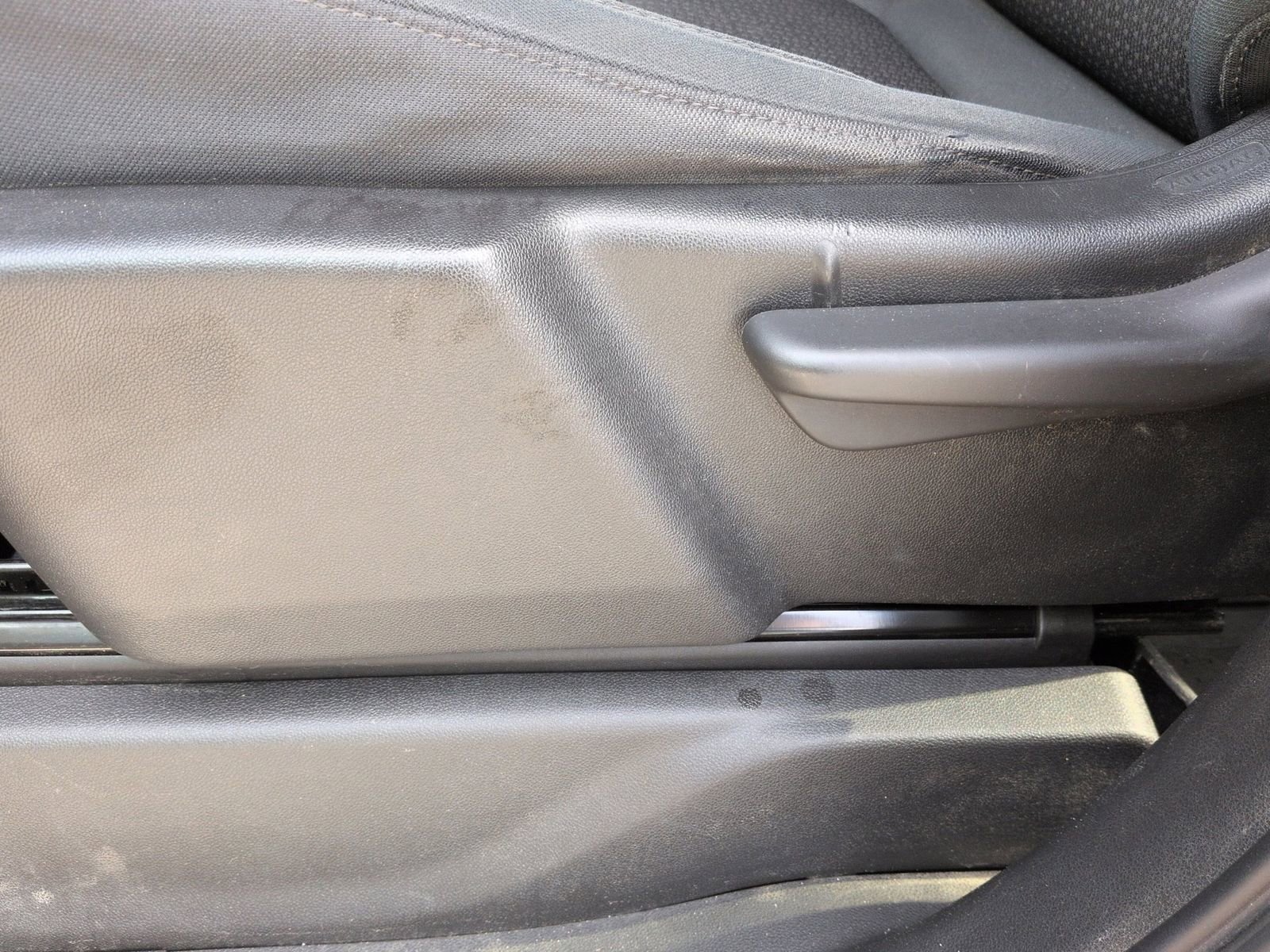 Used 2019 Chevrolet Silverado 1500 Custom Trail Boss image 18