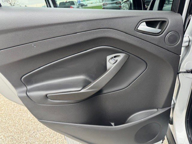 Certified 2019 Ford Escape Titanium image 23