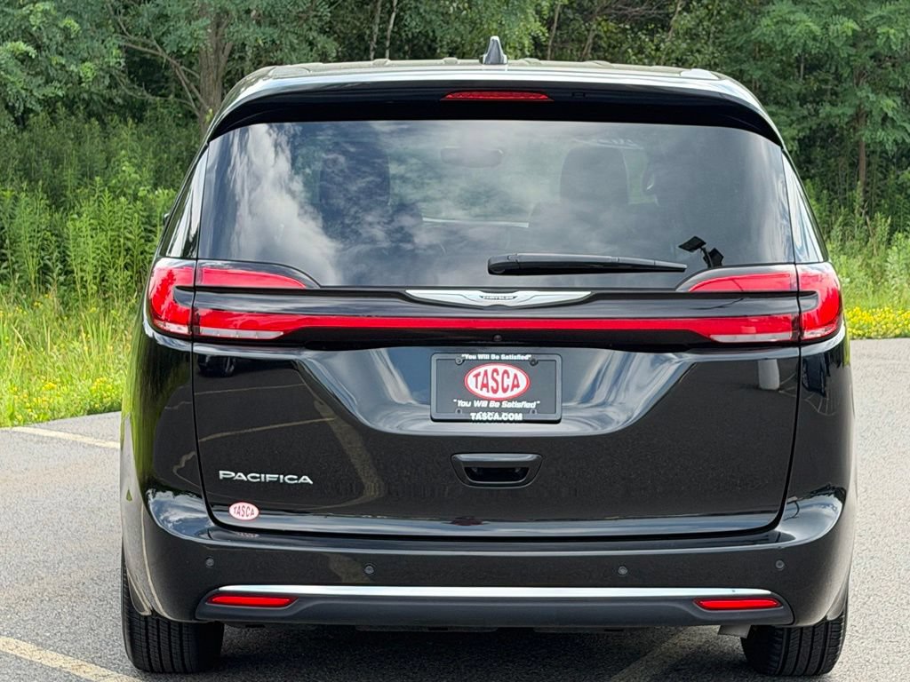 Used 2025 Chrysler Pacifica Select FWD image 25