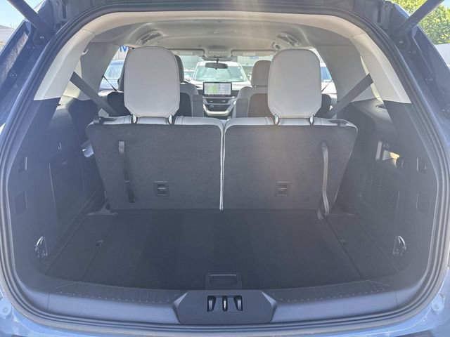 Certified 2025 Ford Explorer Active w/ Active Comfort Package AWD/4WD image 7