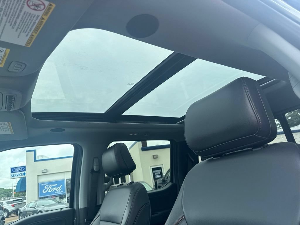Certified 2025 Ford F350 Lariat w/ Lariat Ultimate Package AWD/4WD image 9