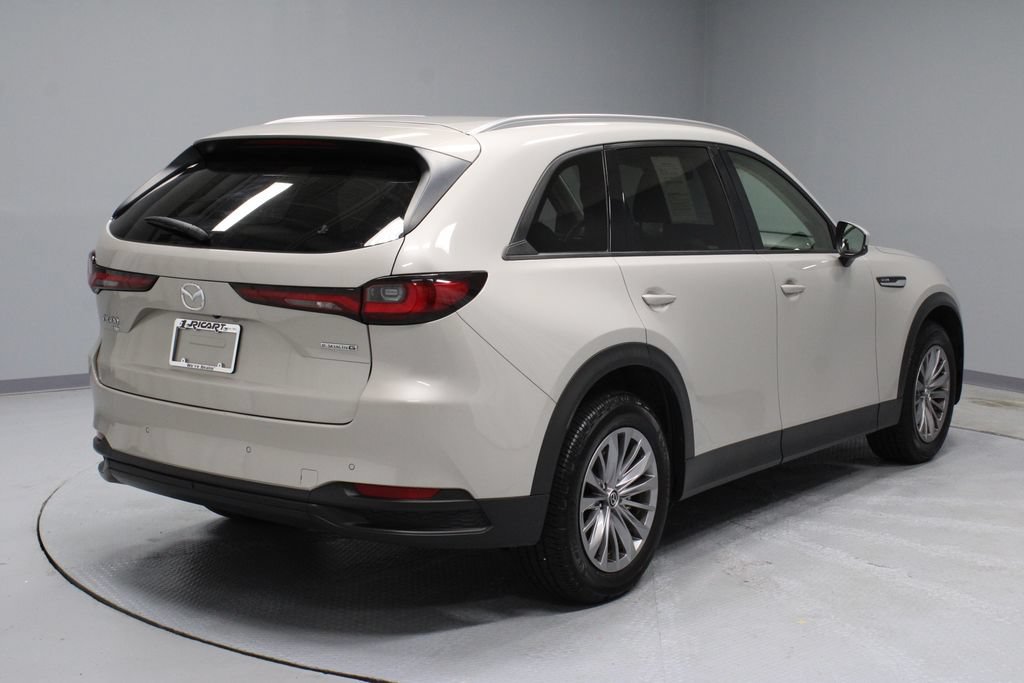 Used 2025 MAZDA CX-90 3.3 Turbo w/ Preferred Package AWD/4WD image 11