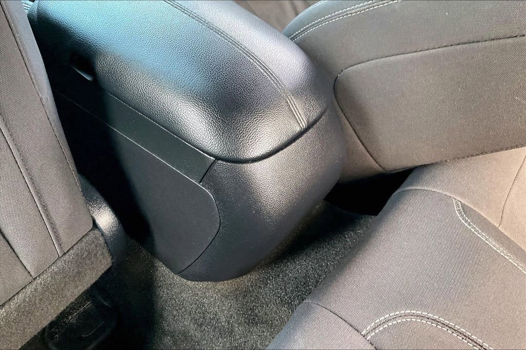Certified 2018 Ford Mustang Coupe RWD image 32