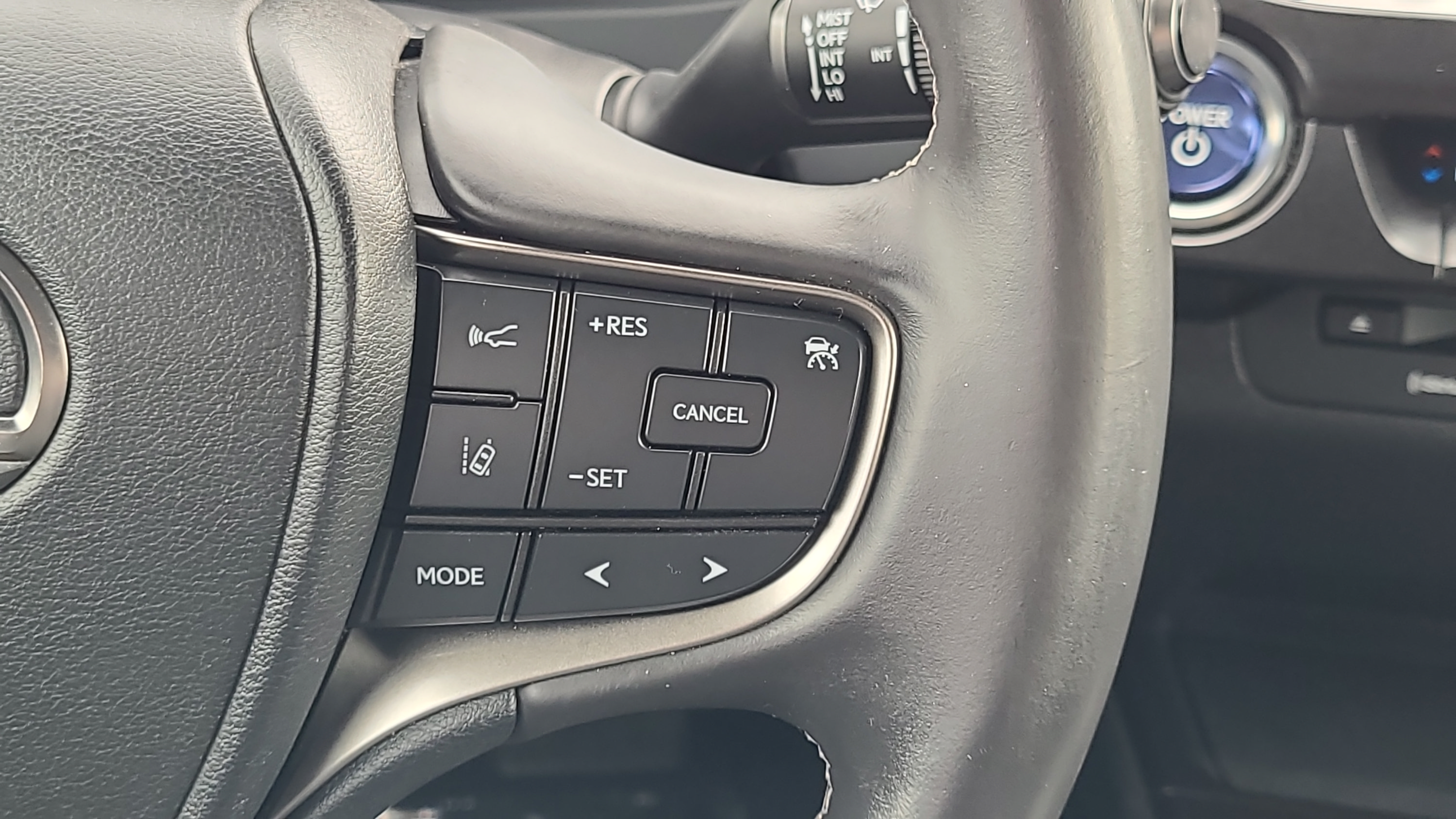 Used 2019 Lexus UX 250h w/ Accessory Package 2 AWD/4WD image 13