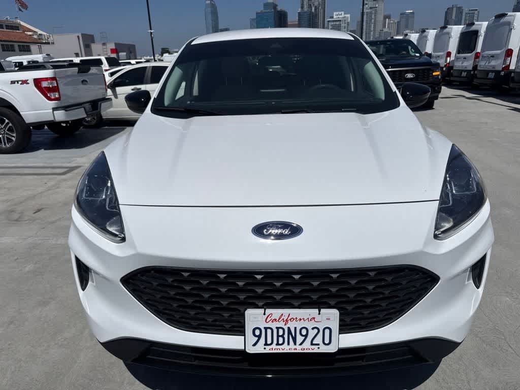 Certified 2022 Ford Escape SE w/ SE Sport Appearance Package FWD image 8