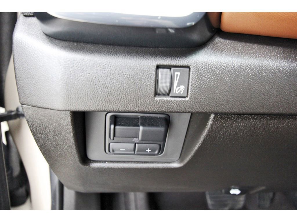 Used 2024 GMC Canyon AT4 w/ AT4 Premium Package image 22