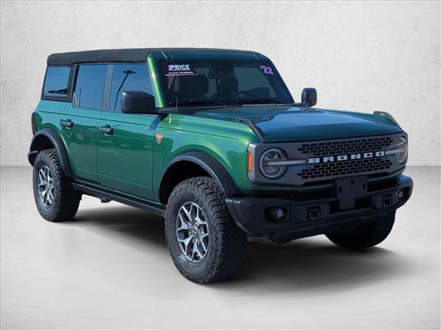 Certified 2022 Ford Bronco Badlands AWD/4WD image 3