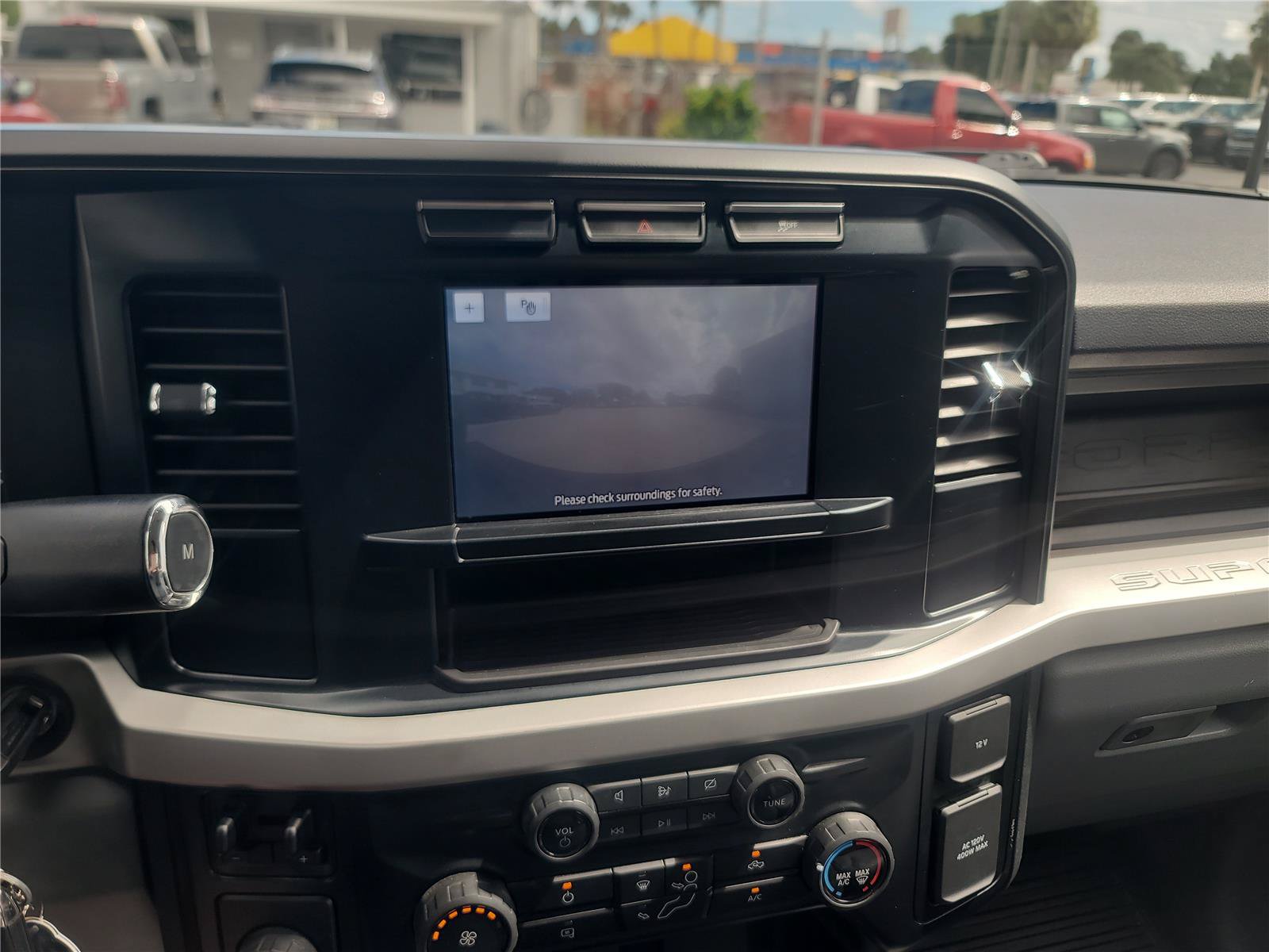 Certified 2024 Ford F250 XL w/ XL Chrome Package RWD image 29