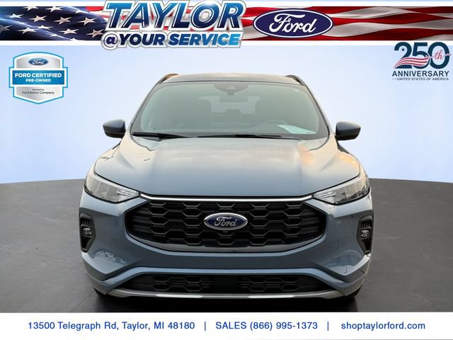 Certified 2024 Ford Escape ST-Line Select w/ Tech Pack #2 AWD/4WD image 3