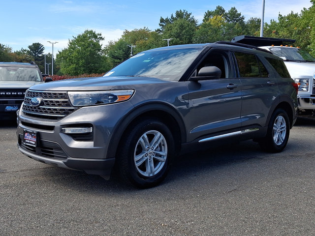 Certified 2021 Ford Explorer XLT w/ Equipment Group 202A AWD/4WD image 5