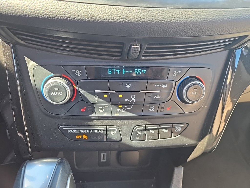Certified 2019 Ford Escape Titanium AWD/4WD image 14