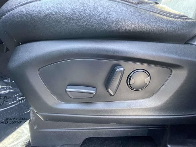 Certified 2020 Ford Explorer XLT w/ Equipment Group 202A AWD/4WD image 11