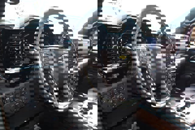 Used 2025 Chevrolet Silverado 2500 High Country w/ High Country Premium Package image 15