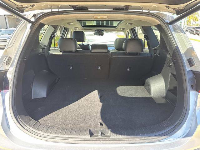 Used 2023 Hyundai Santa Fe Limited AWD/4WD image 11