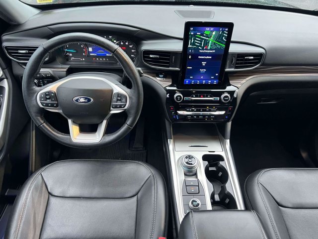 Certified 2022 Ford Explorer Limited w/ Limited Technology Package AWD/4WD image 13