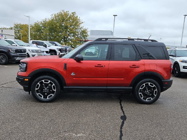 Certified 2022 Ford Bronco Sport Outer Banks w/ Tech Package AWD/4WD image 2