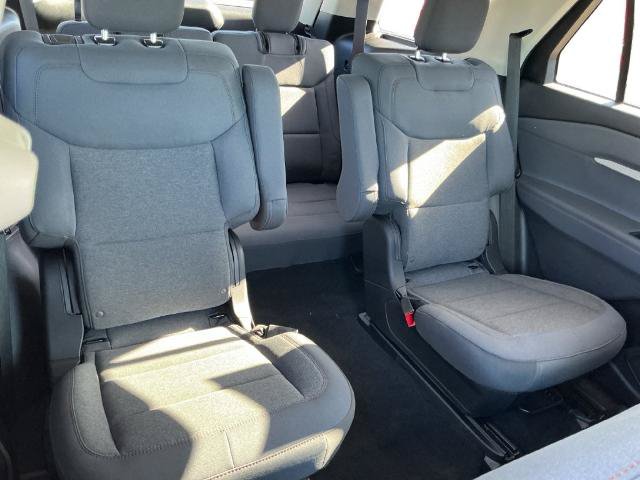 Certified 2025 Ford Explorer Active RWD image 34