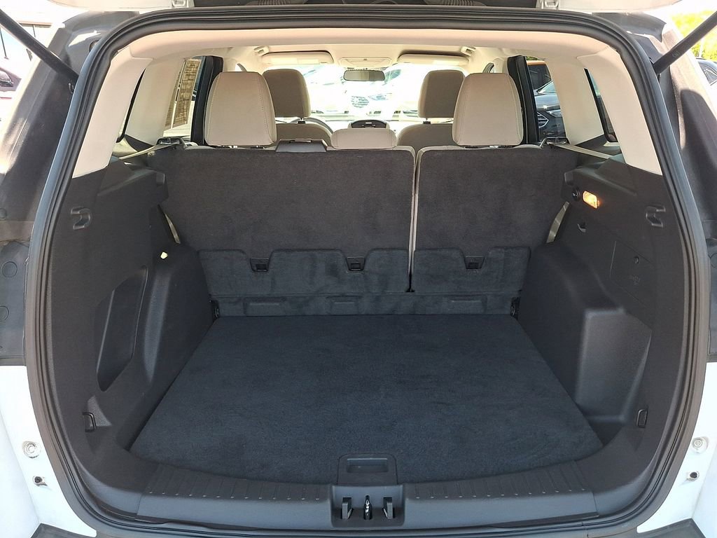 Certified 2017 Ford Escape SE FWD image 28