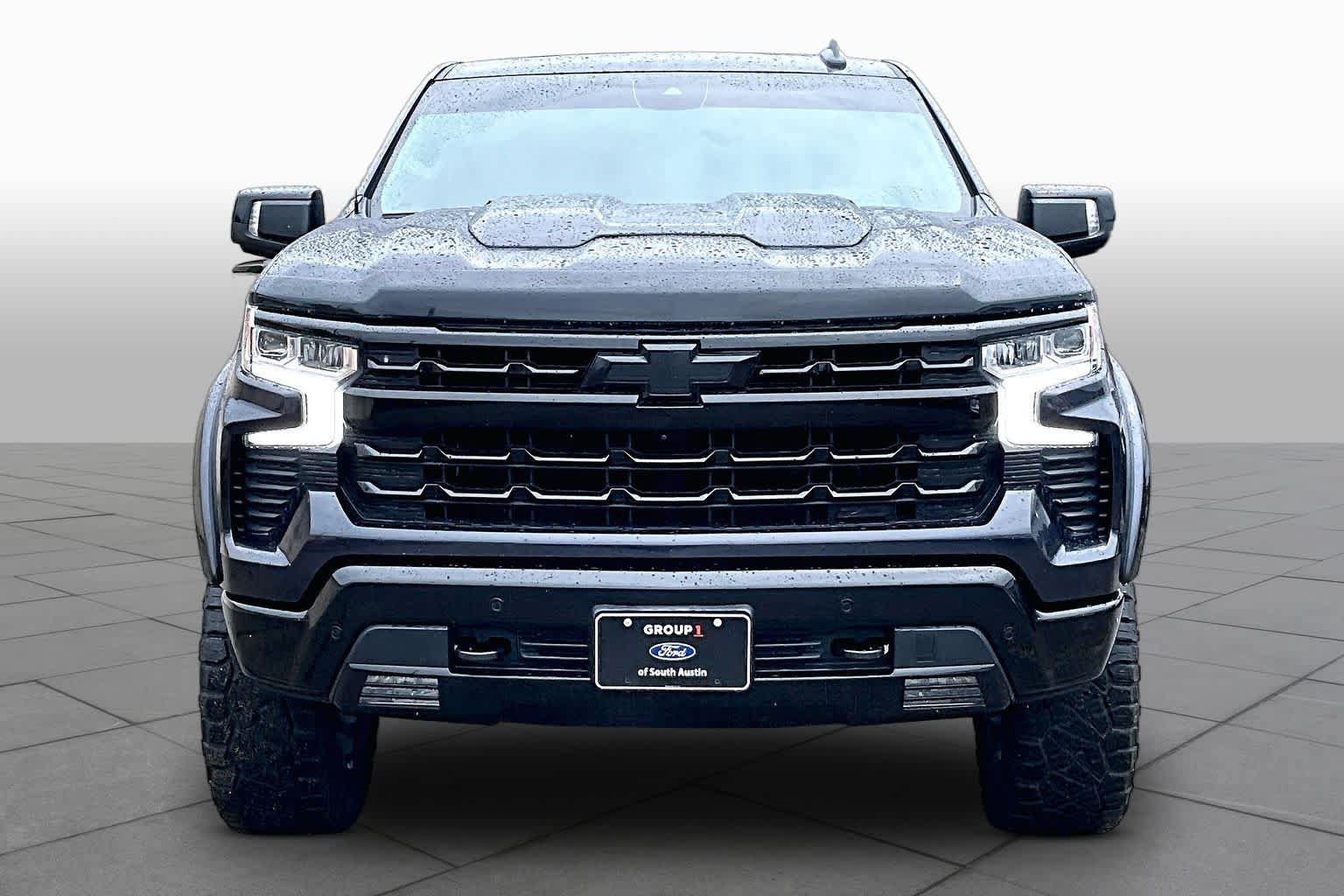 Used 2024 Chevrolet Silverado 1500 LT Trail Boss w/ LT Trail Boss Premium Package AWD/4WD image 4