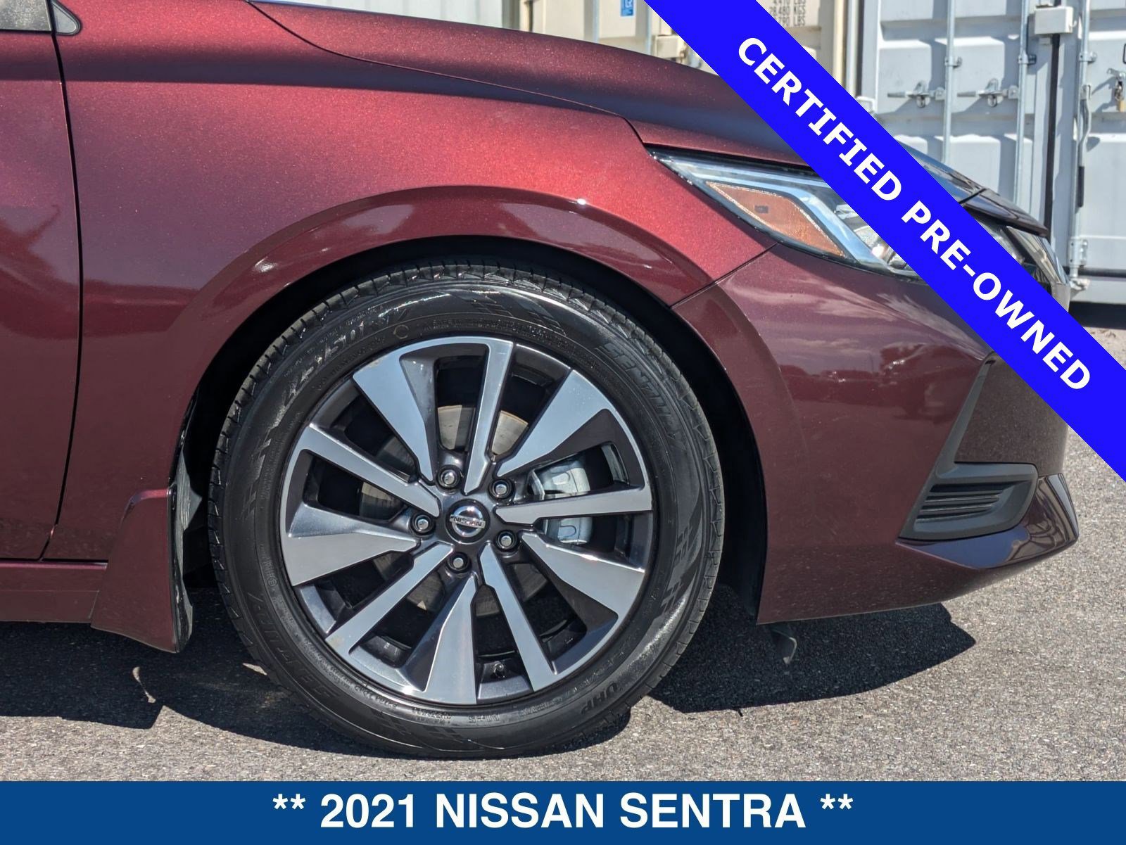 Used 2021 Nissan Sentra SV w/ SV Premium Package image 11