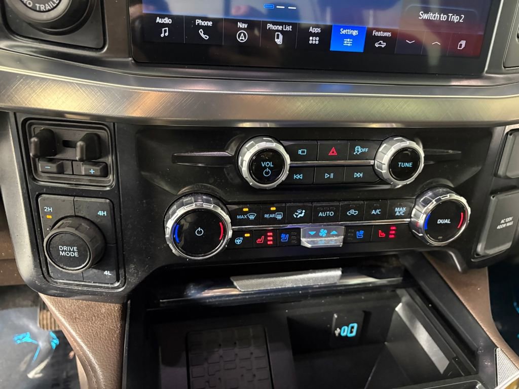 Certified 2025 Ford F450 King Ranch w/ FX4 Off-Road Package image 21