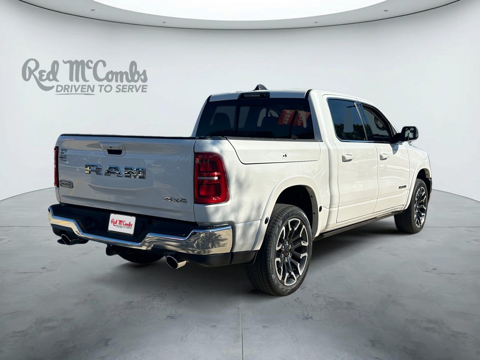 Used 2025 RAM 1500 Limited AWD/4WD image 5