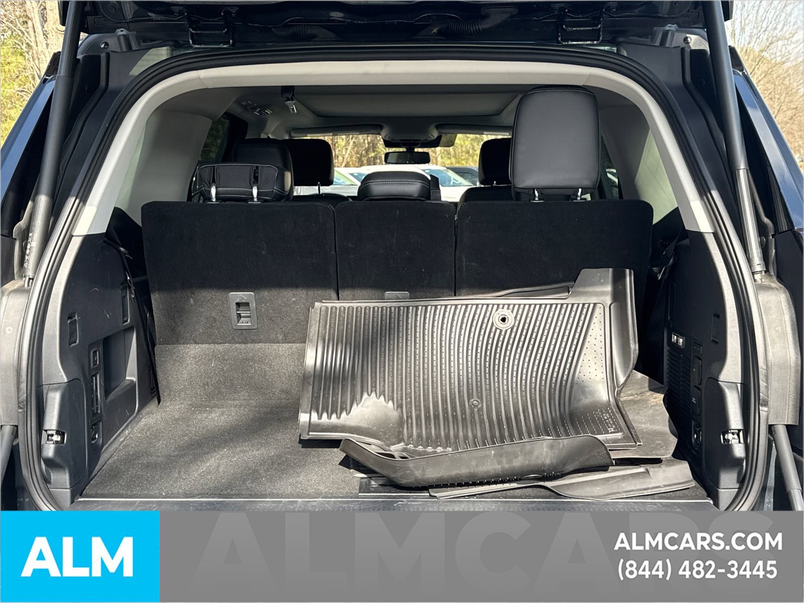 Certified 2025 Ford Expedition Platinum image 23