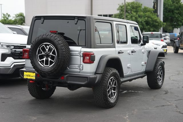 Used 2024 Jeep Wrangler Unlimited Rubicon w/ Technology Group AWD/4WD image 6