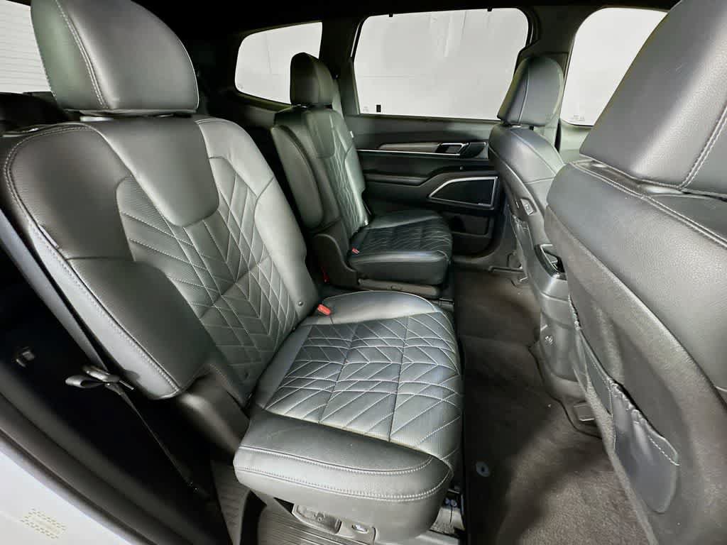 Used 2024 Kia Telluride EX X-Line AWD/4WD image 34