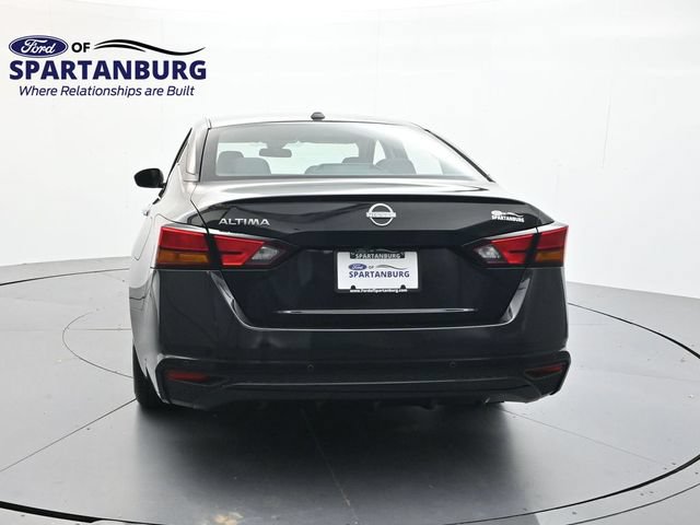 Used 2025 Nissan Altima 2.5 SV FWD image 6