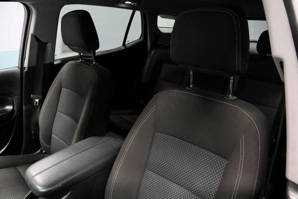 Used 2023 GMC Terrain SLE w/ LPO, Floor Liner Package image 25