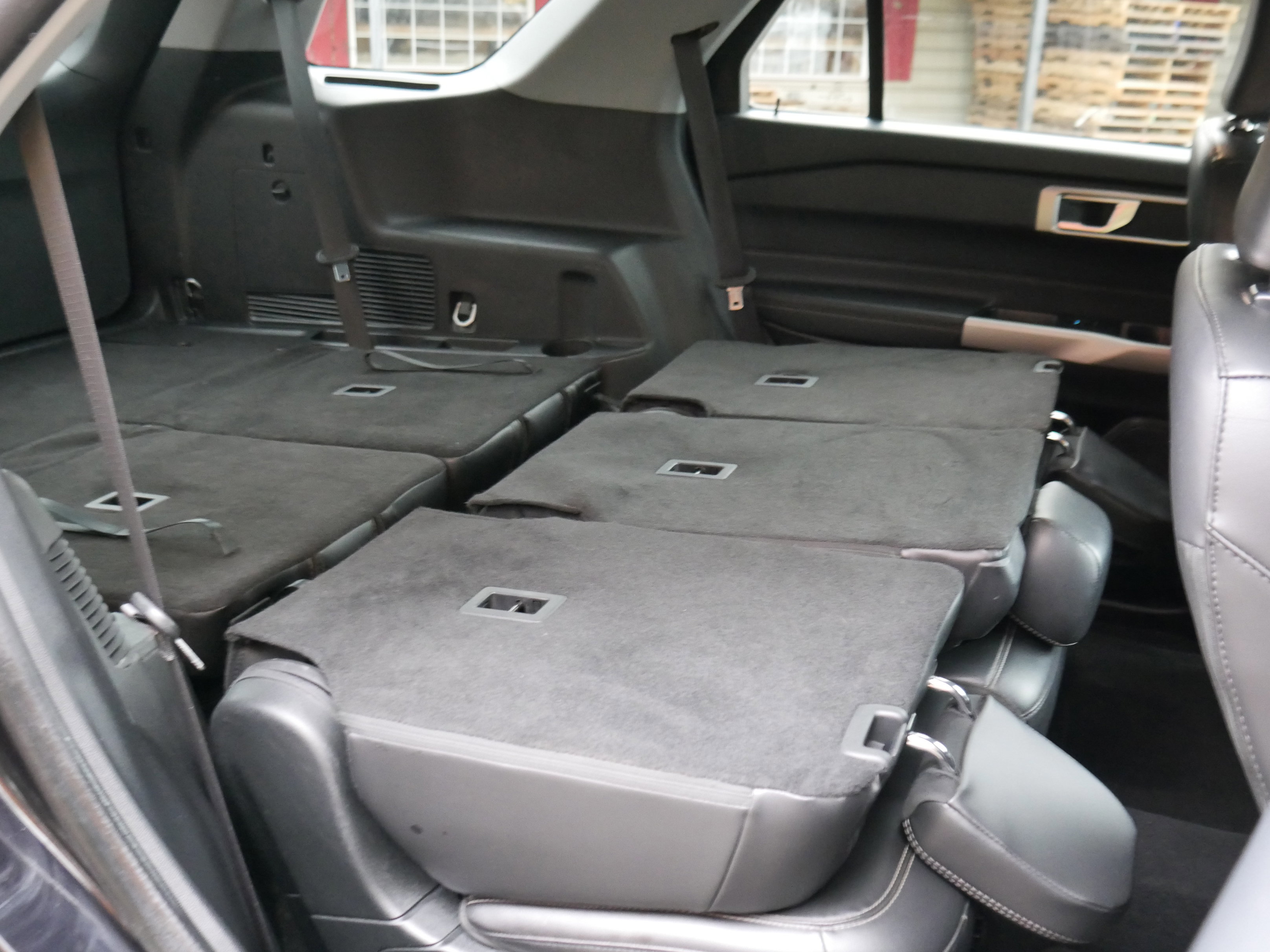 Certified 2024 Ford Explorer XLT w/ Equipment Group 202A image 30