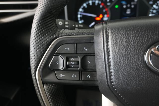 Used 2026 Toyota Tundra SR5 AWD/4WD image 15