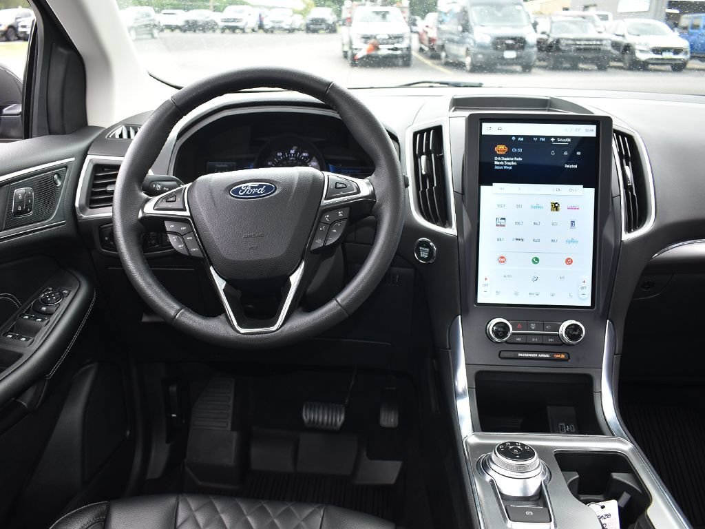Certified 2024 Ford Edge Titanium AWD/4WD image 16