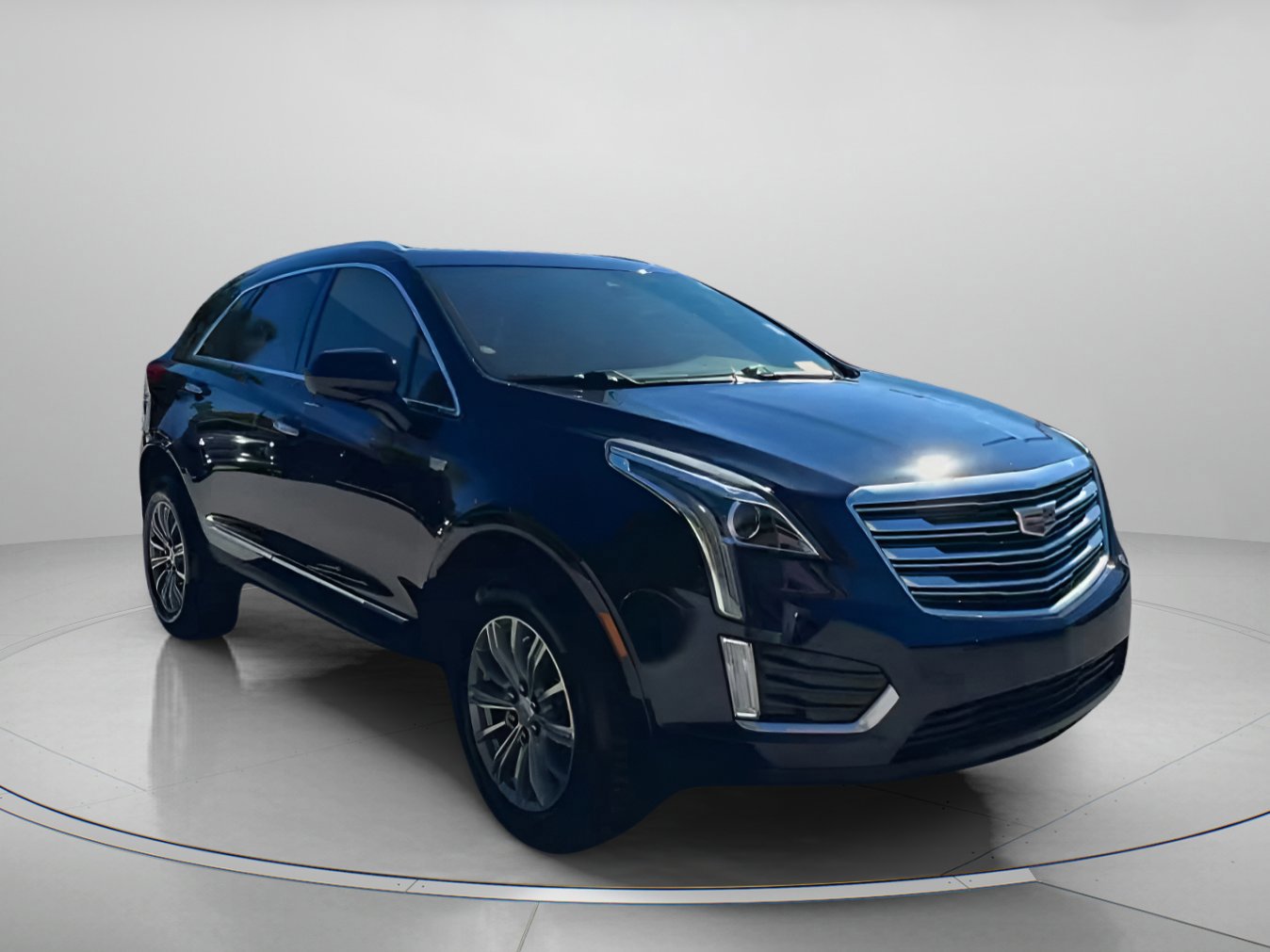 Used 2017 Cadillac XT5 Luxury w/ Driver Awareness Package image 28