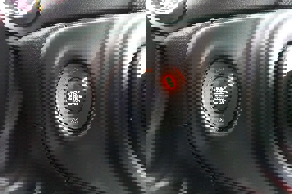 Used 2020 Jeep Wrangler Unlimited Sahara image 22