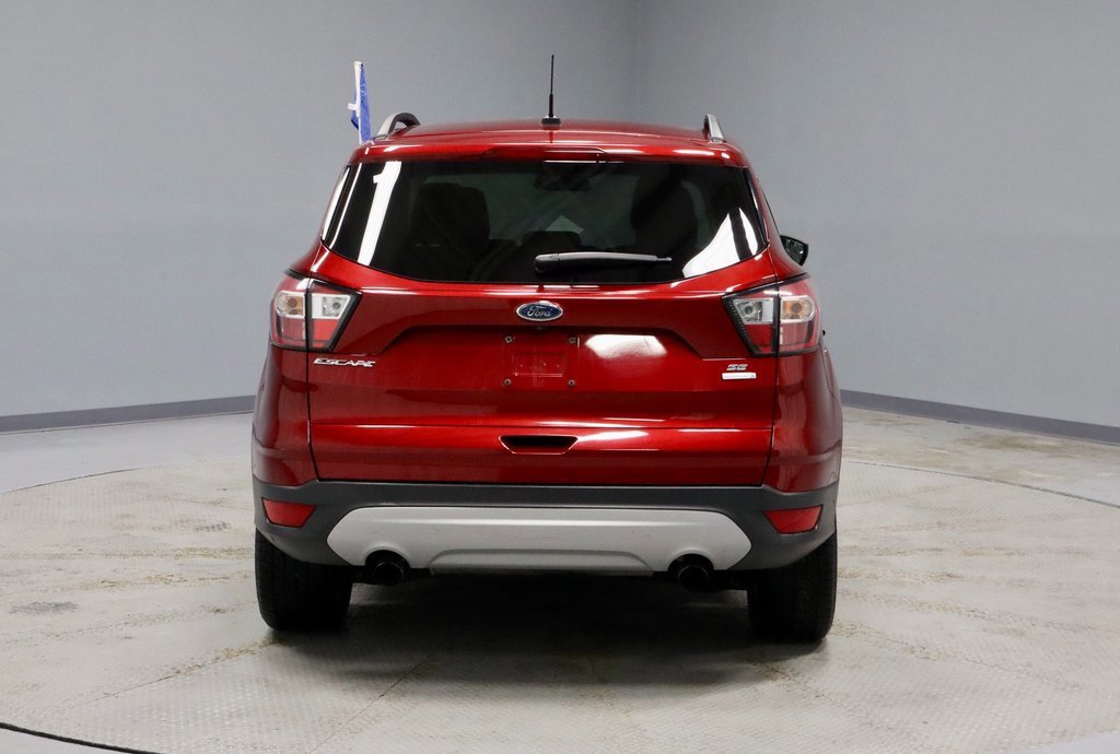Certified 2018 Ford Escape SE image 4